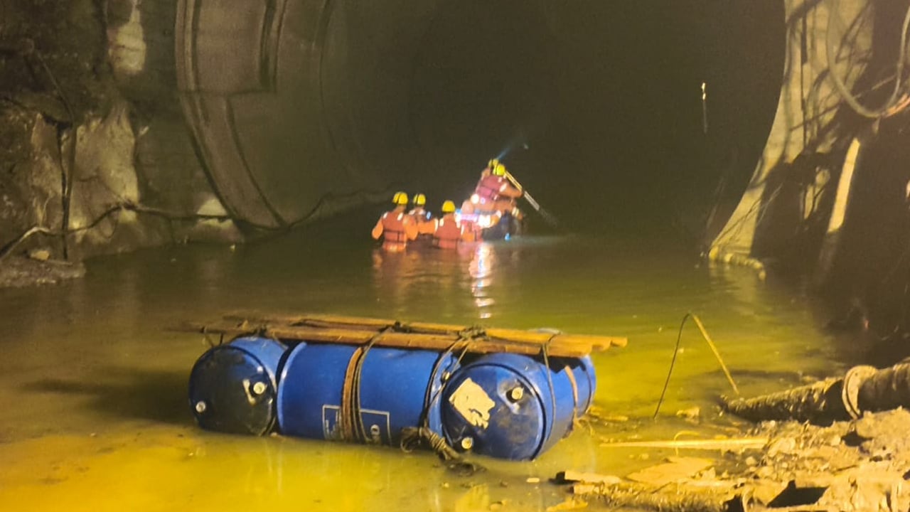 Chamoli Tunnel Rescue Enters Day 4; Mud, Slush Hamper Search For Missing Workers