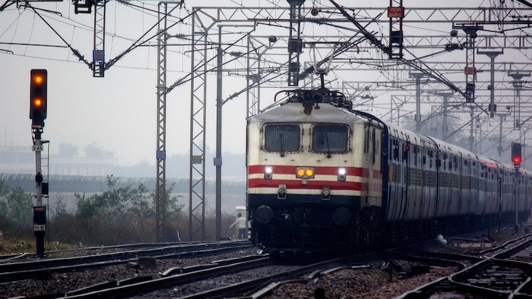 Indian Railways Doubles Littering Fine To Rs 1000. Here's What Can Get You Penalised