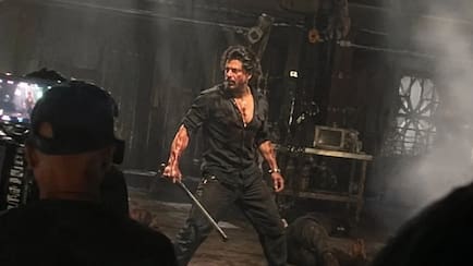 Viral Photo From King Sets Reveals Shah Rukh Khan's Rugged, Bloodied Look