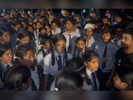600 छात्रों की लड़ाई सफल: NDTV की पहल पर शिक्षा मंत्री ने मानी बच्चों की मांगें, 12 घंटे बाद खत्म हुआ आंदोलन