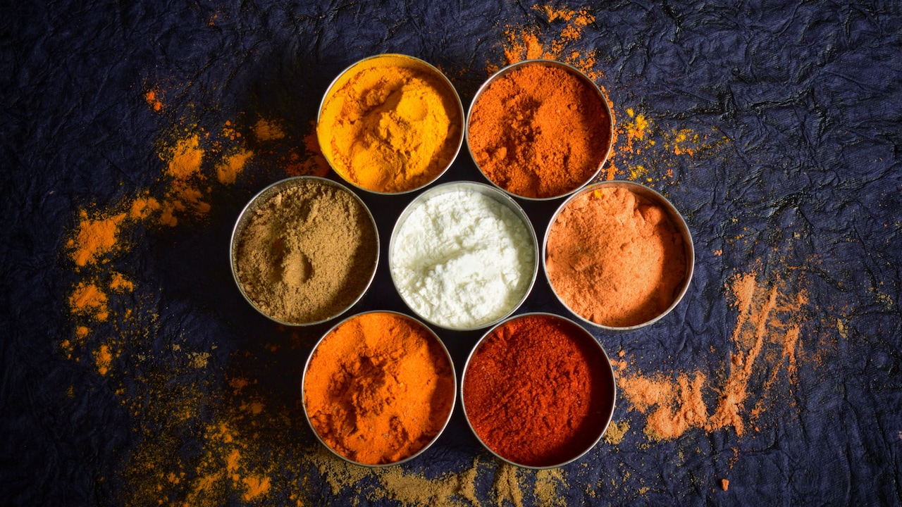 7 Spice Boxes For Everyday Masalas And Seasonings 7 Spice Boxes For Everyday Masalas And Seasonings