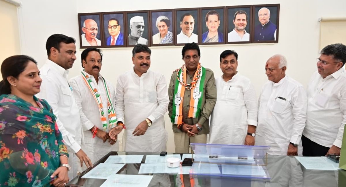 निकाय चुनाव से पहले भाजपा को बड़ा झटका, राकेश भाटी कांग्रेस में शामिल