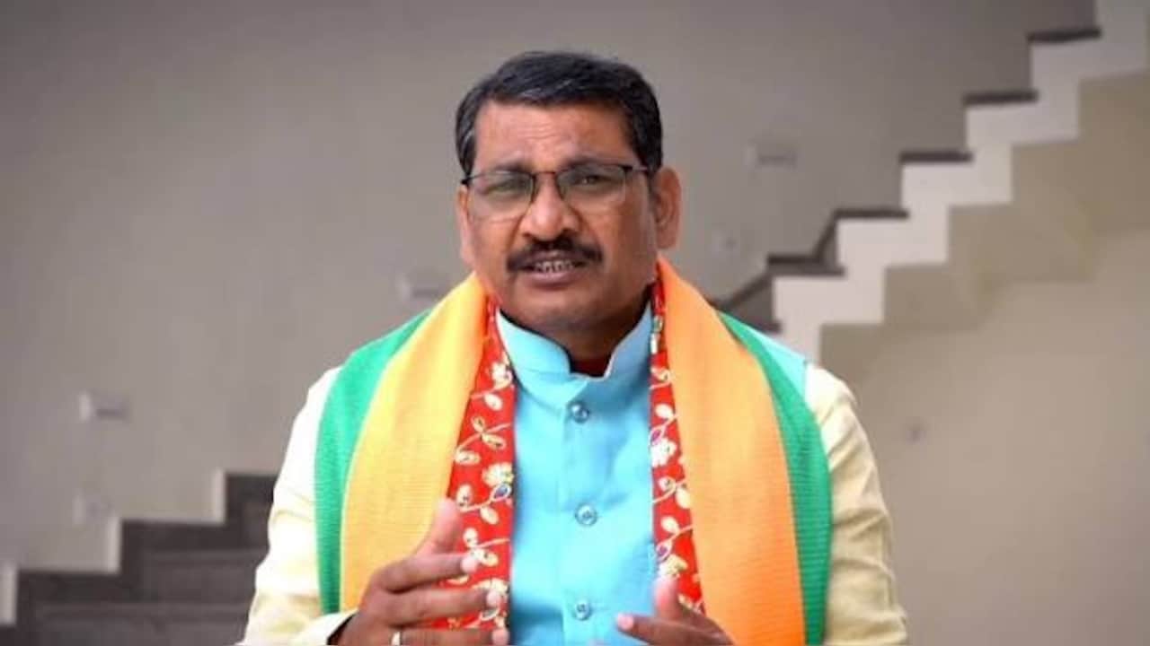 'चाय वाले के राज में सब्जी बेचने वाले को जिम्मेदारी मिलती है...', OBC मोर्चा के अध्यक्ष अजयपाल मौर्या बोले