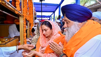 Punjab Ex-Dy CM Sukhbir Badal Attacked By Nihang Sikh In Nanded; Hospitalised