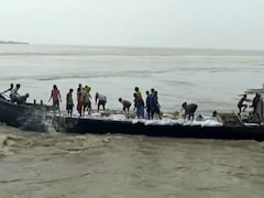 Video: 2 Missing After Boat Carrying 21 Overturns In Bihar