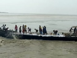 Video: 2 Missing After Boat Carrying 21 Overturns In Bihar