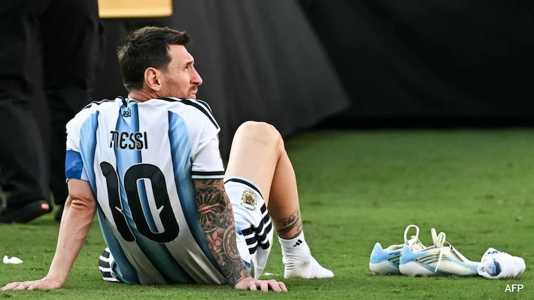 Lionel Messi Retires : इलाज के लिए नहीं थे पैसे, पेपर नैपकिन पर हुआ पहला कॉन्ट्रैक्ट, ऐसे फुटबॉल के बेताज बादशाह बने लियोनेल मेसी