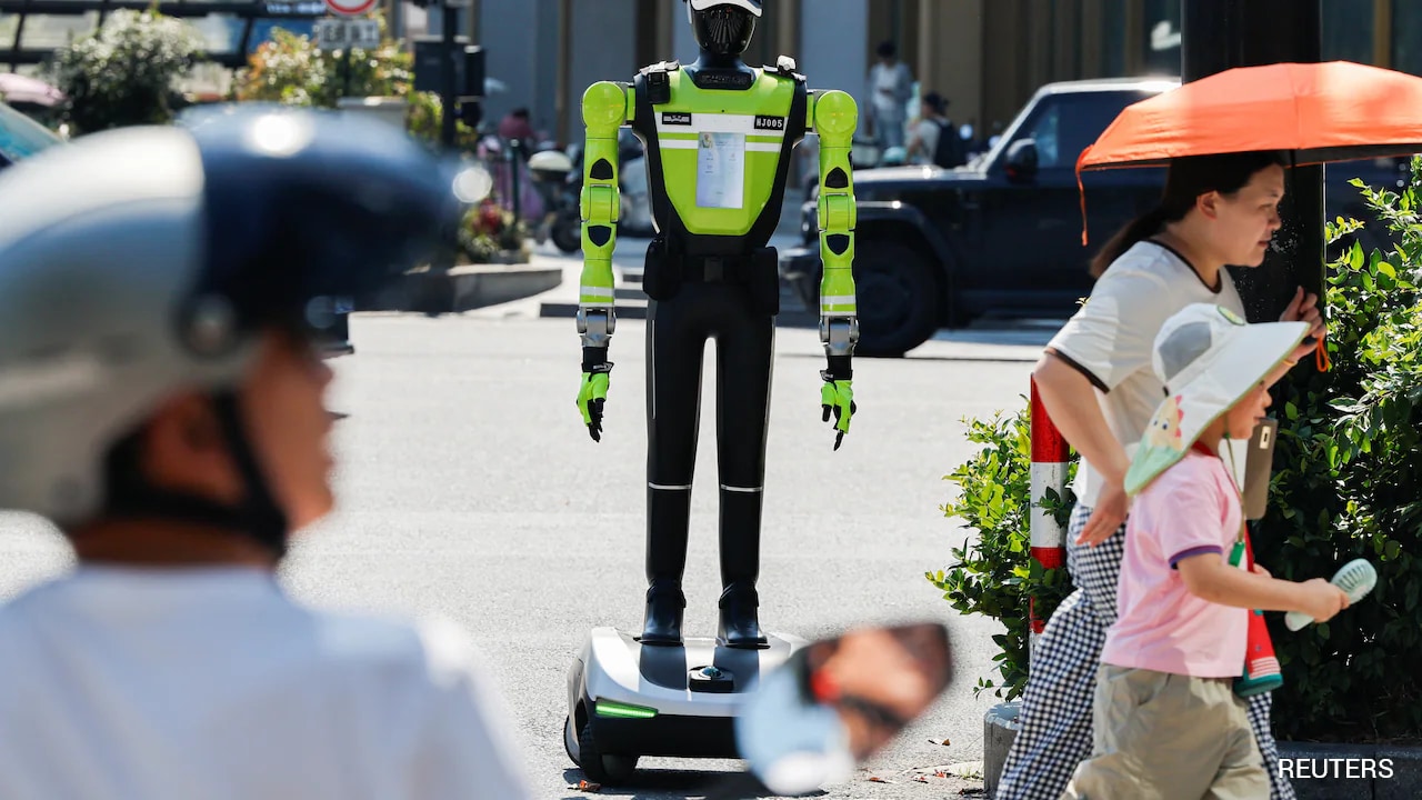 In Hangzhou, China's New Traffic Robots Issue Warnings, Not Arrests