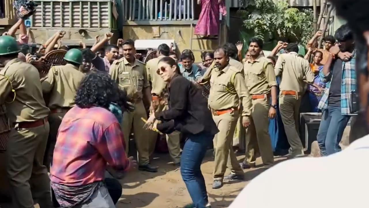 दृश्यम के बाद फिर पुलिस अफसर बनीं तब्बू, साउथ की फिल्म में दिखाएंगी सख्त तेवर, फर्स्ट लुक ने जीता दिल
