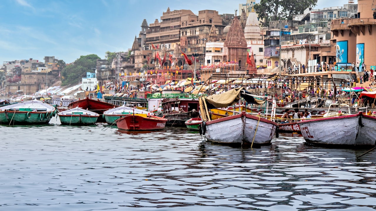 Which sarees you can wear in Varanasi from Myntra Right To Fashion Sale? Which sarees you can wear in Varanasi from Myntra Right To Fashion Sale?