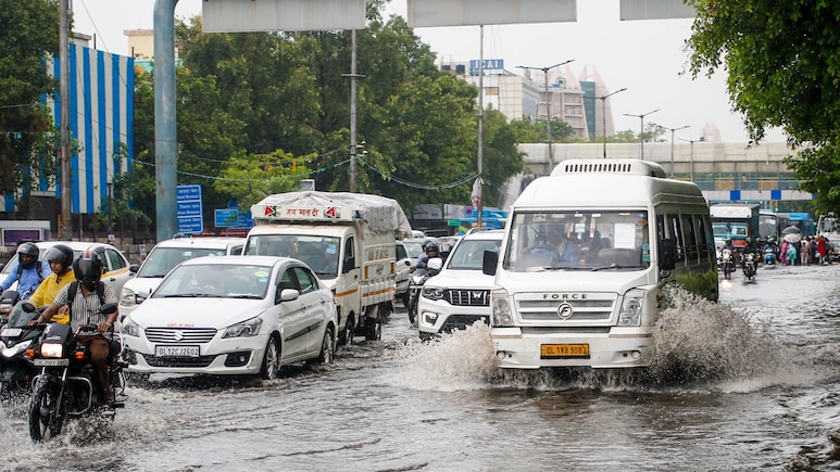 अगस्त में आज से 5 दिन तेज बारिश, दिल्ली से यूपी-बिहार तक खूब बरसेंगे बदरा, जानें आज का मौसम