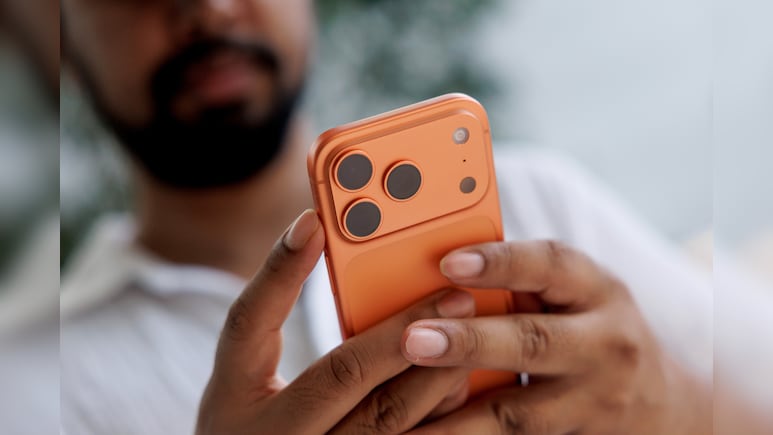 Apple's Glass-Centric 20th-Anniversary iPhone Remains On Track For 2027