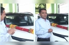 Goa Chief Minister Pramod Sawant Replaces Diesel SUV With Tata Harrier EV: Watch