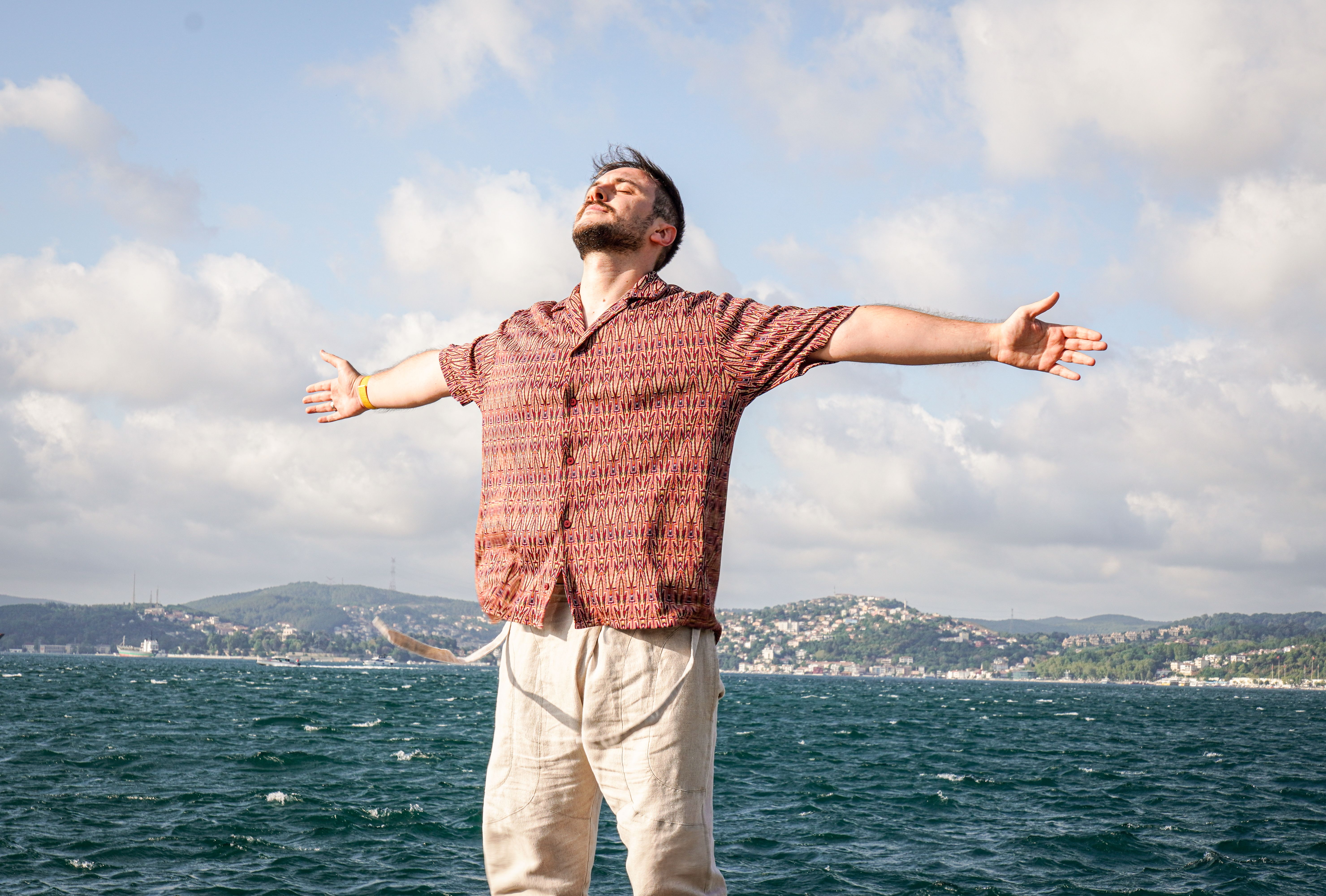 10 Reasons Cotton Clothes Feel Hot And Sweaty Despite Being Breathable