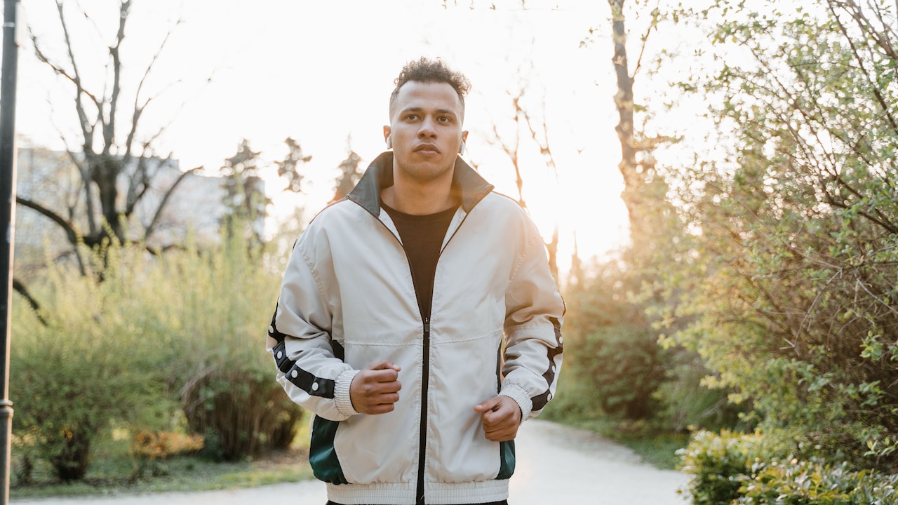 How To Stop A Bomber Jacket From Bunching: 10 Easy Fixes