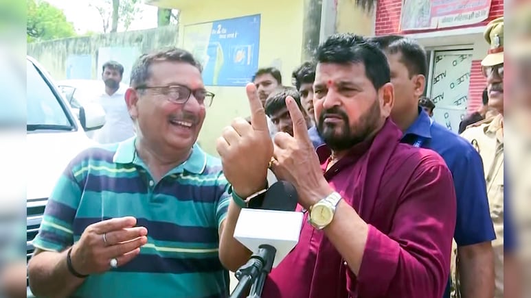 'मेडल पहनाते समय छूने पर खड़ा किया गया तूफान, मामला सिर्फ 'गुड टच-बैड टच' का था' : बृजभूषण सिंह का बड़ा बयान