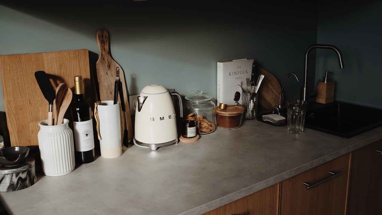 Does Silicone Really Resist Oil And Odours? 10 Kitchen-Tool Myths Explained