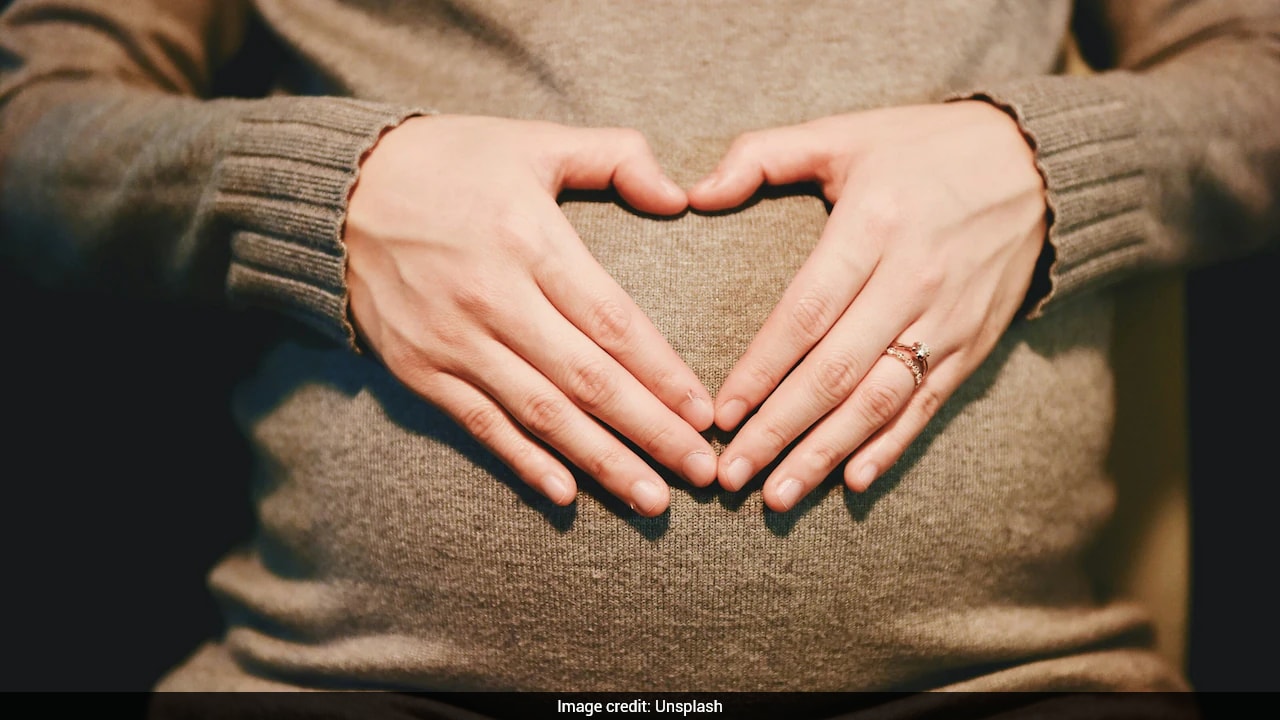 Woman Born Without Womb Becomes 26 Weeks Pregnant After Sister Donates Uterus