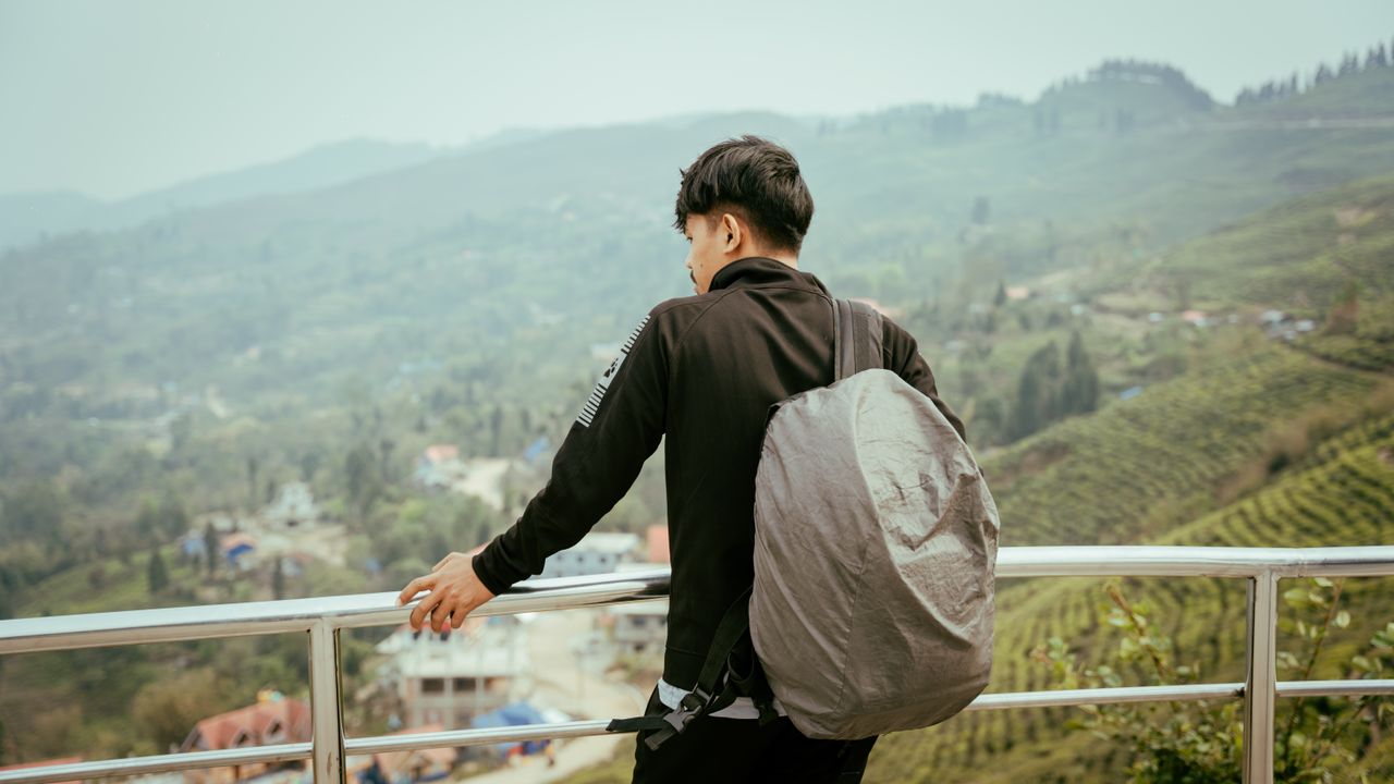 How To Choose Waterproof Bags For Monsoon Commute