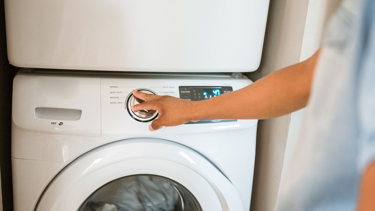 7 Fast-Spin Washing Machines That Help Clothes Dry Faster Indoors