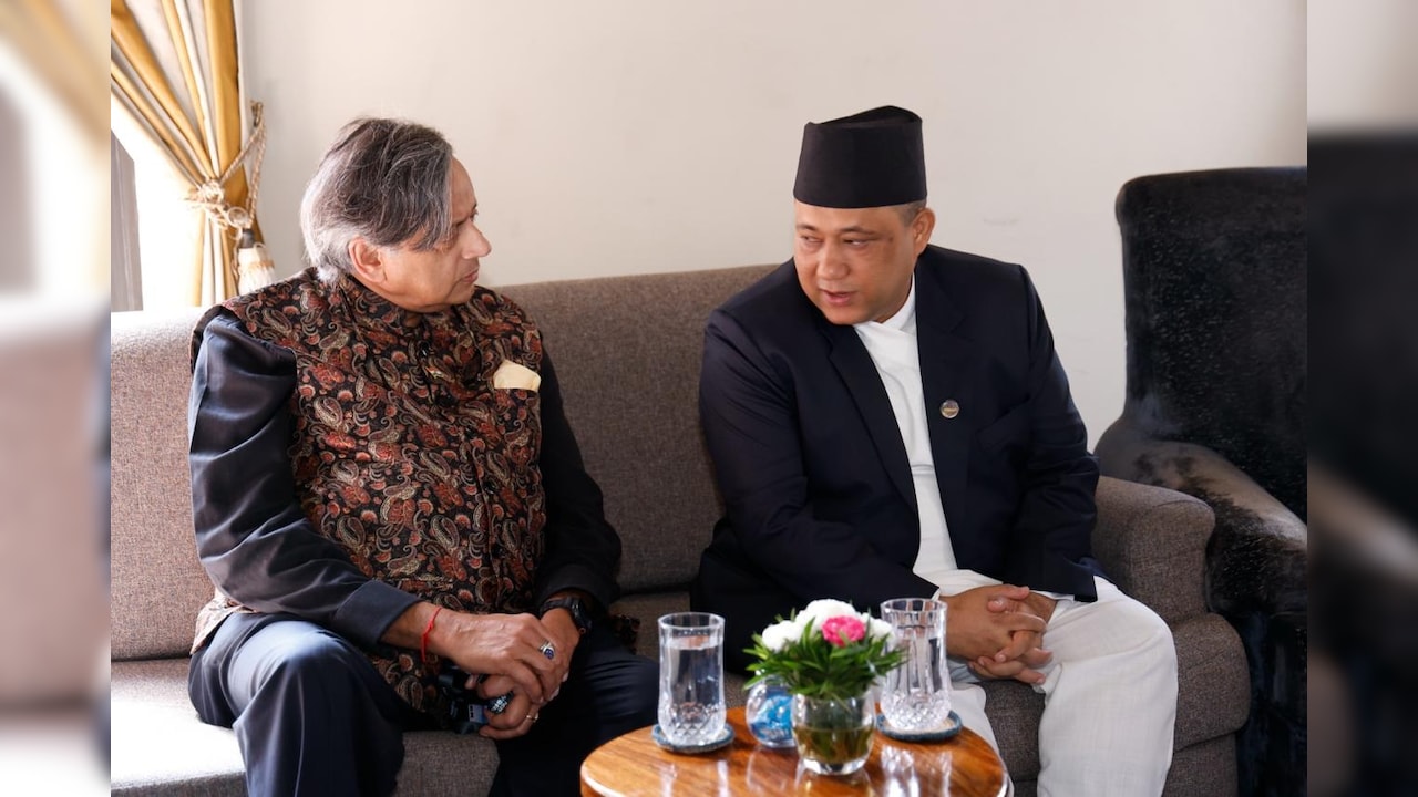 "No Boasting": Shashi Tharoor's Advice To Media As India Sends Help To Nepal