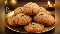 बिना चाशनी बनाएं महाराष्ट्र की फेमस अनारसा मिठाई, जानें हलवाई वाली सीक्रेट रेसिपी