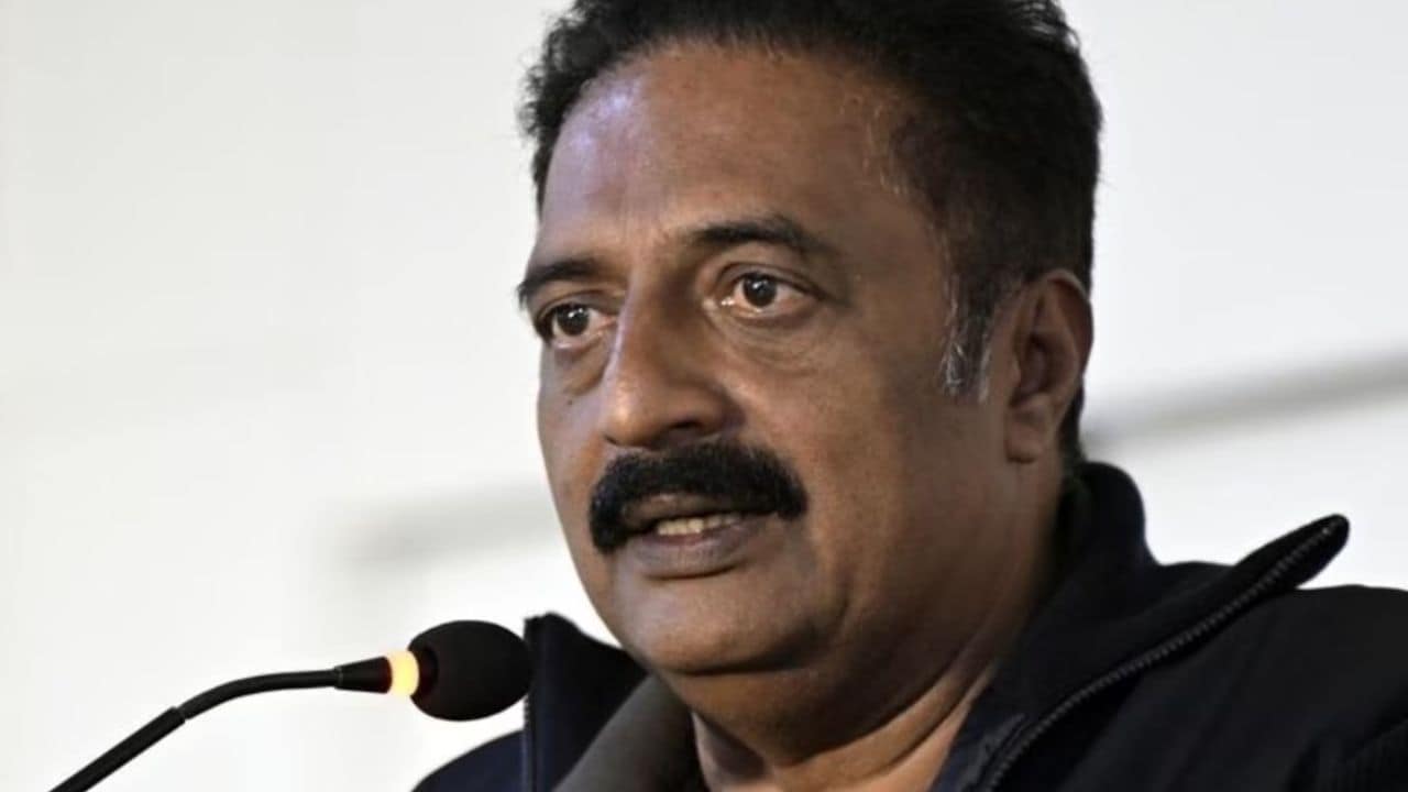 झारखंड छात्रों के प्रदर्शन में आंसू गैस के इस्तेमाल पर भड़का प्रकाश राज का गुस्सा, बोले- बर्बरता काम नहीं आएगी