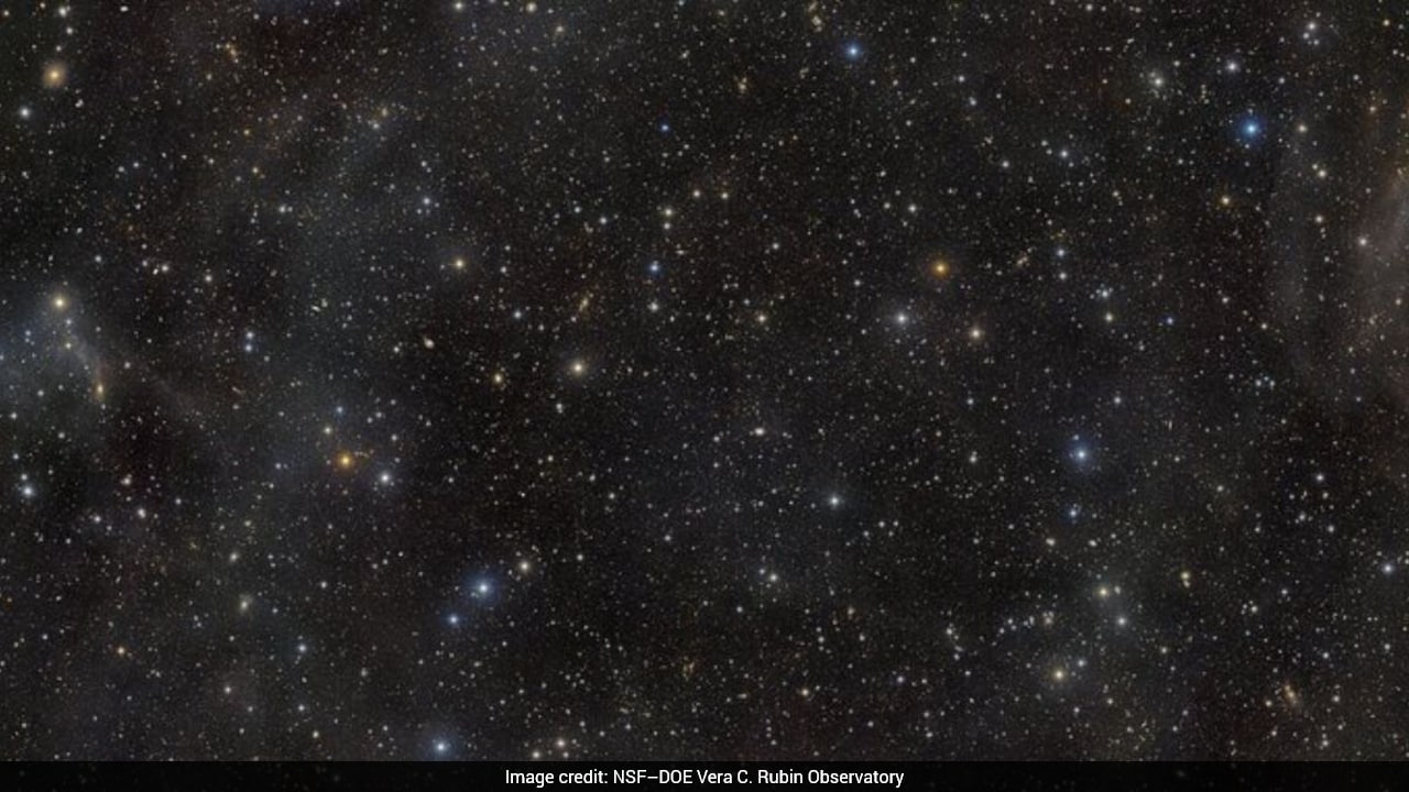 World's Largest Digital Camera Shows Vast Cosmic Landscape With 500,000 Galaxies