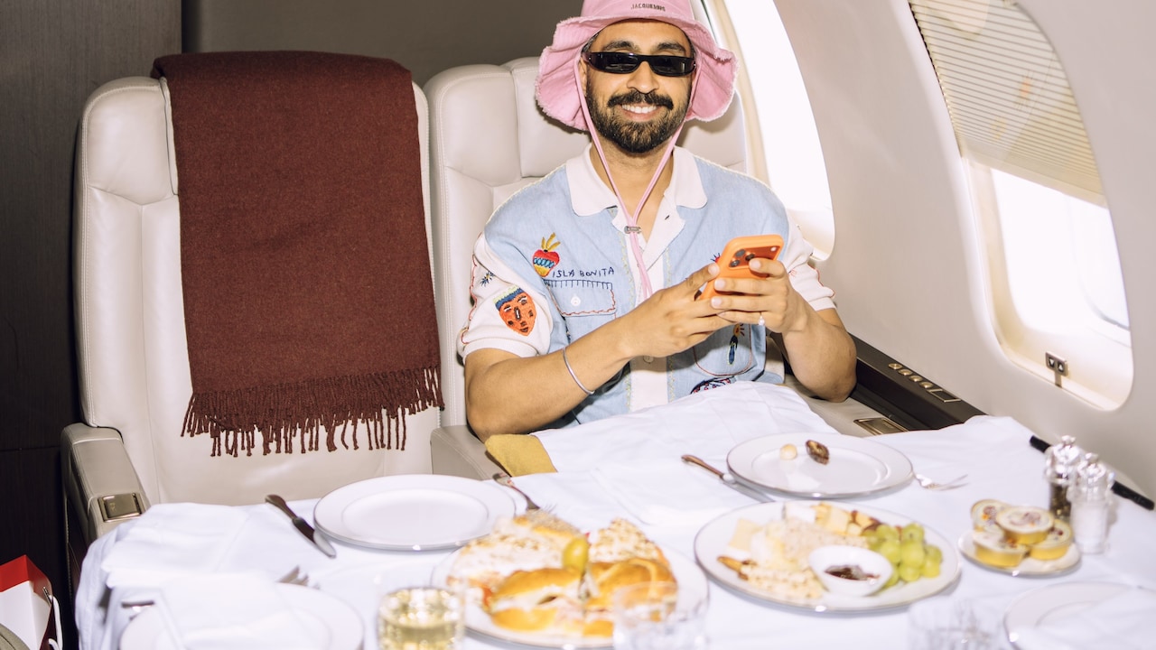 On Europe Tour, Diljit Dosanjh's Private Jet Meal Is What Fans Can't Miss