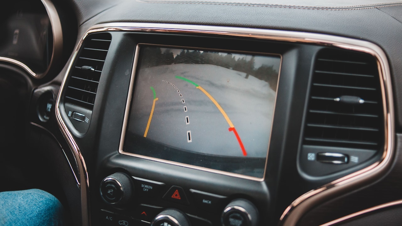 Reverse Camera Not Clear In Daylight? 10 Checks To Improve Visibility Reverse Camera Not Clear In Daylight? 10 Checks To Improve Visibility