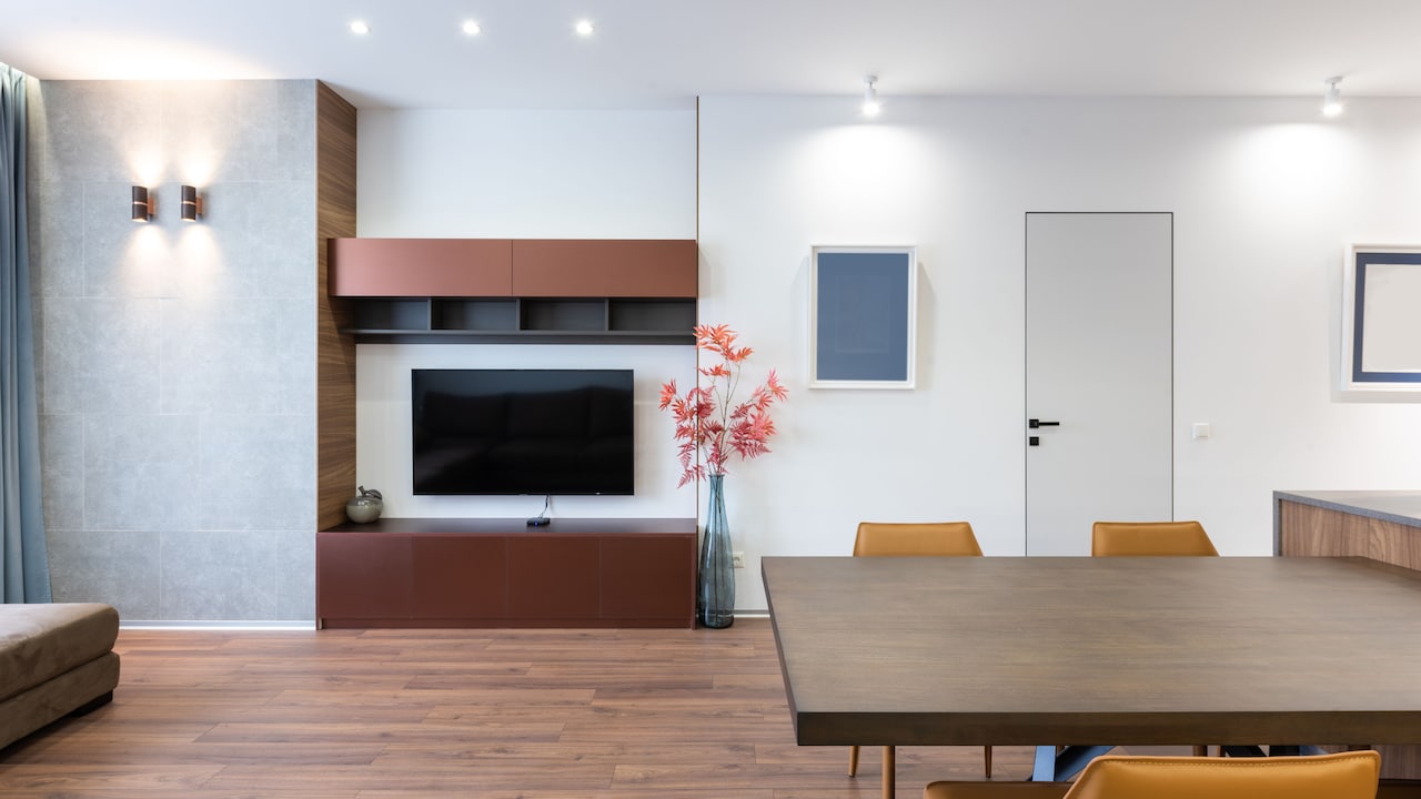 Does Increasing TV Brightness Fix Reflections? 10 Screen-Glare Myths Explained