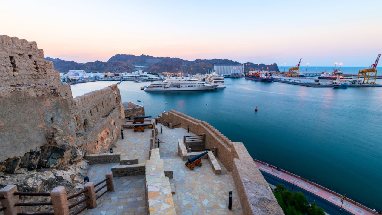 New Oman visa allows selected visitors to stay 14 days with no fee. New Oman visa allows selected visitors to stay 14 days with no fee.