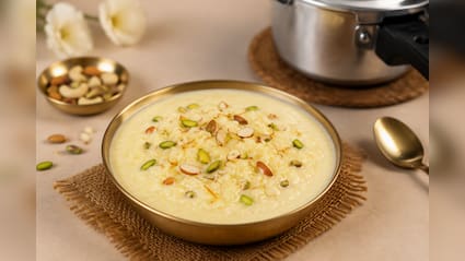 त्यौहार पर घर आए गेस्ट को कुकर में बना कर खिलाएं खीर, स्वाद ऐसा की तारीफ करते नहीं थकेंगे