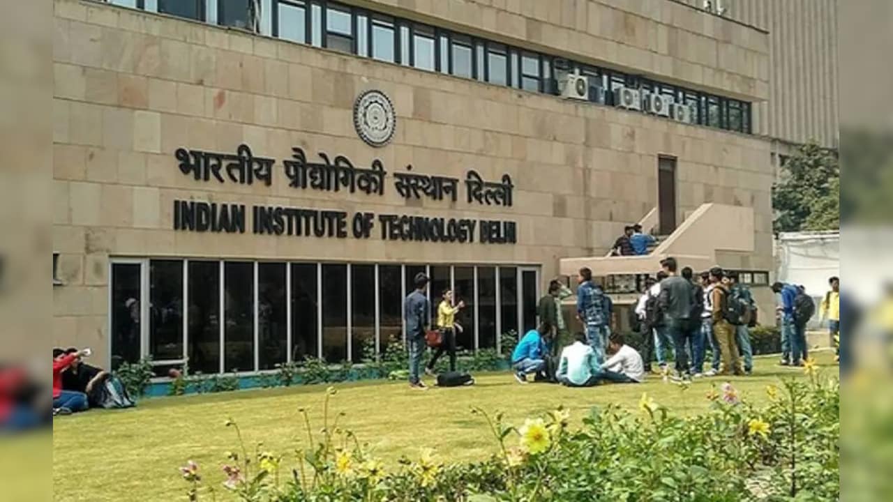 ऋषिकेश कुमार की मौत पर IIT दिल्ली की सफाई, कहा- इलाज और काउंसलिंग की दी गई थी सुविधा