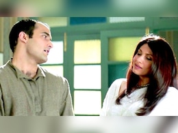 Why Akshaye Khanna And Dimple Kapadia's 'Forbidden Romance' Was The Real Plot Of <i>Dil Chahta Hai</i>