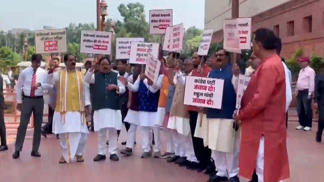 Last Day Of Parliament Monsoon Session Marked By Protests, Political Standoff Continues