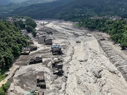 Key Mountain Development Institute Warns Of Second Flood In Nepal