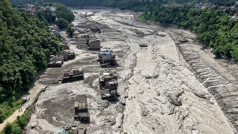 How A Nepali Labourer Survived The Flood Because Of A Mango Tree