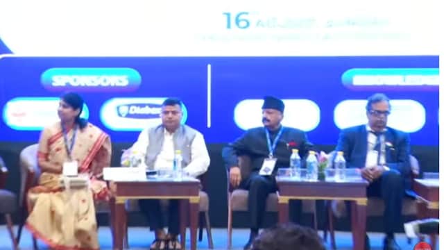 AI In Healthcare: Doctors Must Stay Accountable, Experts Say