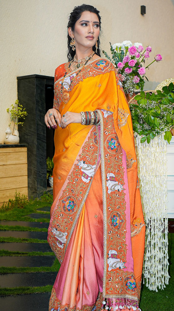 Neetu Bisht Brings Timeless Elegance To Ethnic Fashion