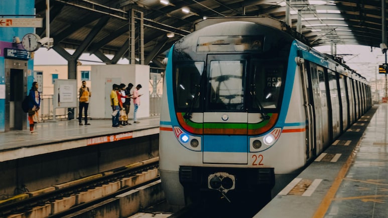 238 Vande Metro Locals Cleared For Mumbai. First Train Expected In 2027