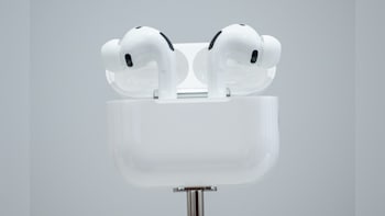 Apple's Camera-Equipped AI AirPods Remain On Track For 2027 Despite Video Leak
