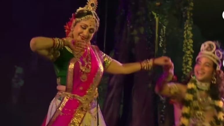 जन्माष्टमी पर कृष्ण की राधा बनीं हेमा मालिनी, 'राधा रास बिहारी' में दिखा ड्रीम गर्ल का खूबसूरत अंदाज