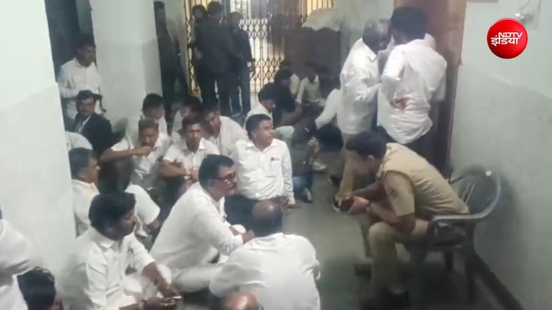 निकाय चुनावः 'हम कमरे में बैठे थे, गेट बंद कर दिया' भीलवाड़ा में भड़की कांग्रेस, जाएगी कोर्ट