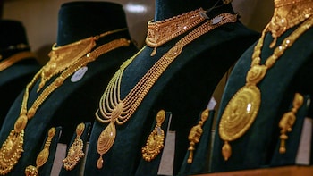 Gold Rate Today: Yellow Metal Above Rs 1,47,000 Per 10 Grams On Dussehra, Silver Near Rs 2,10,000 Per Kg