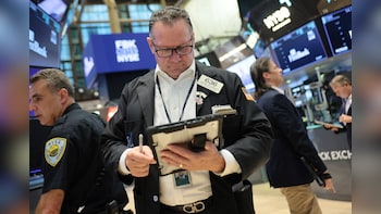 Wall Street Highlights: S&P 500, Nasdaq Fall As 10-Year Yield Hits Highest Level Since 2007