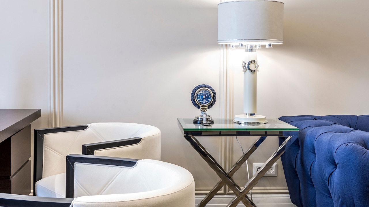 5 Table Lamps With Small Bases For Crowded Bedside Tables