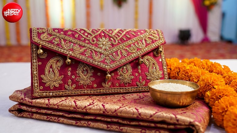 शादी में मिले 10 लाख के लिफाफे, उड़ गई दूल्हे की नींद; कहा- कहीं पुलिस या आयकर विभाग न आ जाए