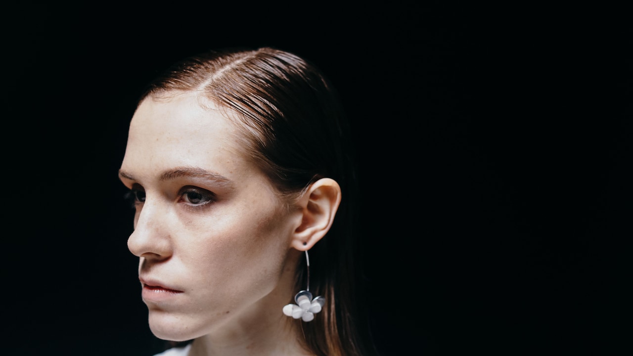 Myths about jewellery fitting and how to find the best one