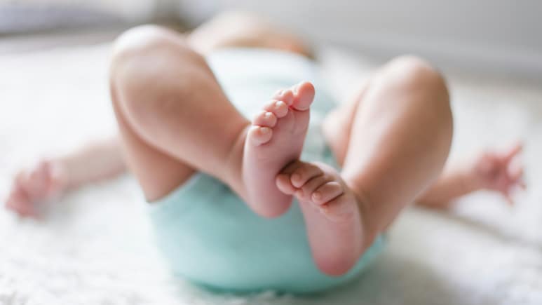 How Wealthy Chinese Couples Are Using US Surrogacy Agencies To Have American Babies